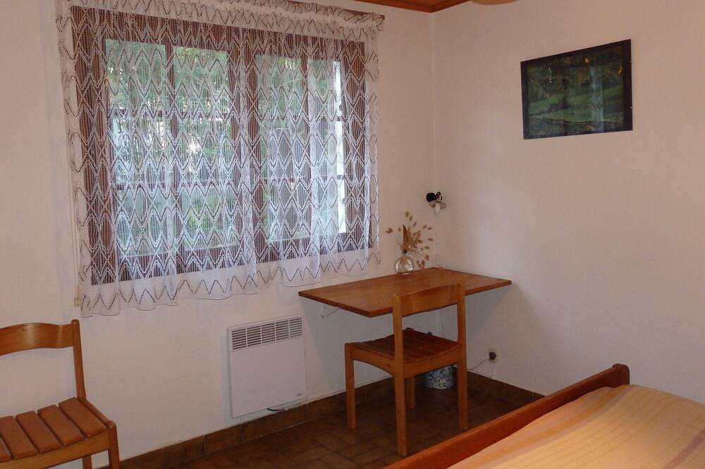 Appartement entier, Appart non fumeur en rez-de-jardin dans villa bordure forêt  - animaux acceptés in Lège-Cap-Ferret, Région d'Arcachon