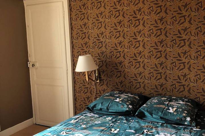 Gîte pour 9 personnes, avec piscine ainsi que terrasse et jardin à Château-Renard - 2