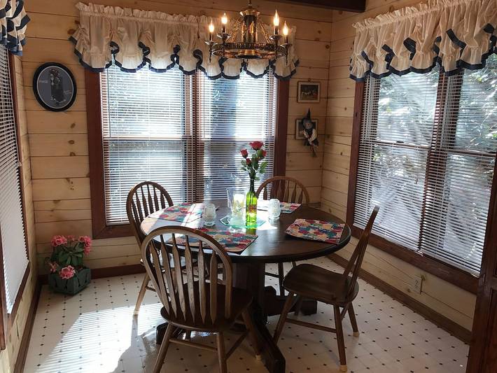 Log cabin for 4 people, with terrace in Georgia