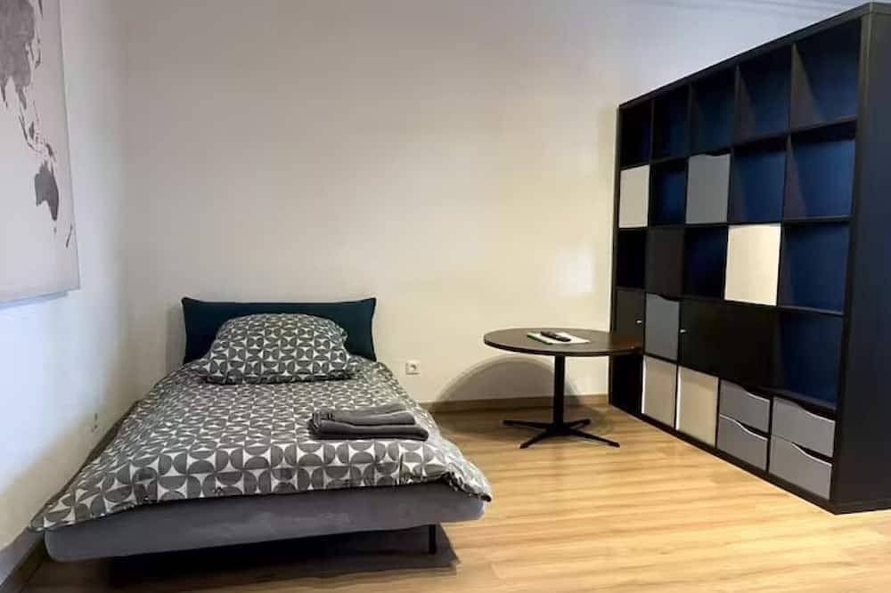 Ganze Wohnung, Modern, zentral für 4 Personen mit Balkon in Bielefeld, Nordrhein-Westfalen