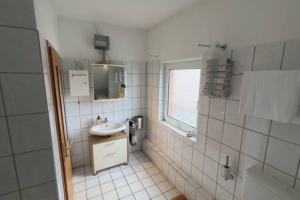 Ganze Wohnung, Helle Wohnung in Bissendorf mit Homegym und Autobahnanbindung in Bissendorf, Osnabrücker Land