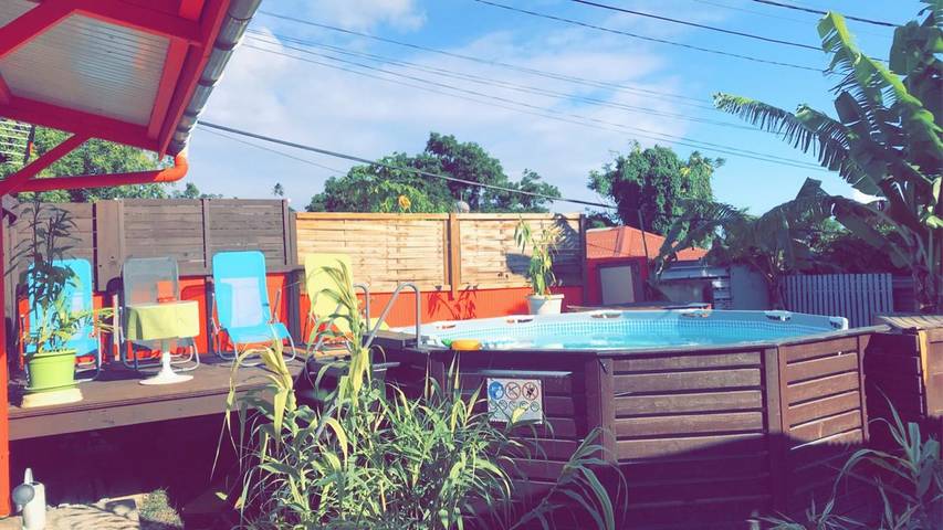 Bungalow para 6 personas, con terraza y piscina - 1