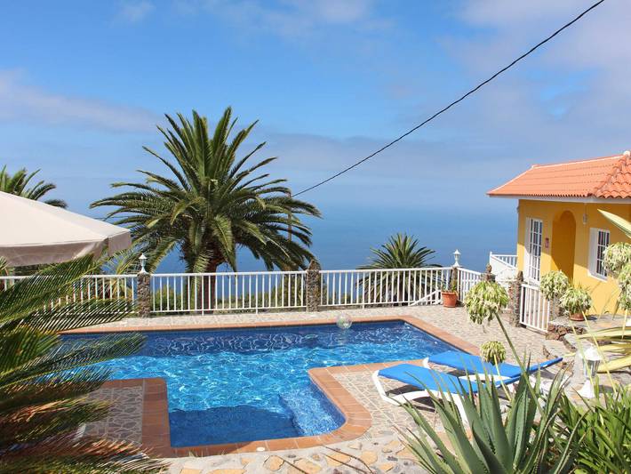Finca für Gruppen für 6 Personen, mit Garten und Terrasse sowie Pool und Ausblick, kinderfreundlich auf La Palma - 2