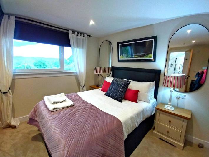 Casa de huéspuedes para 2 personas, con Terraza además de Jardín y Vistas en Inverness