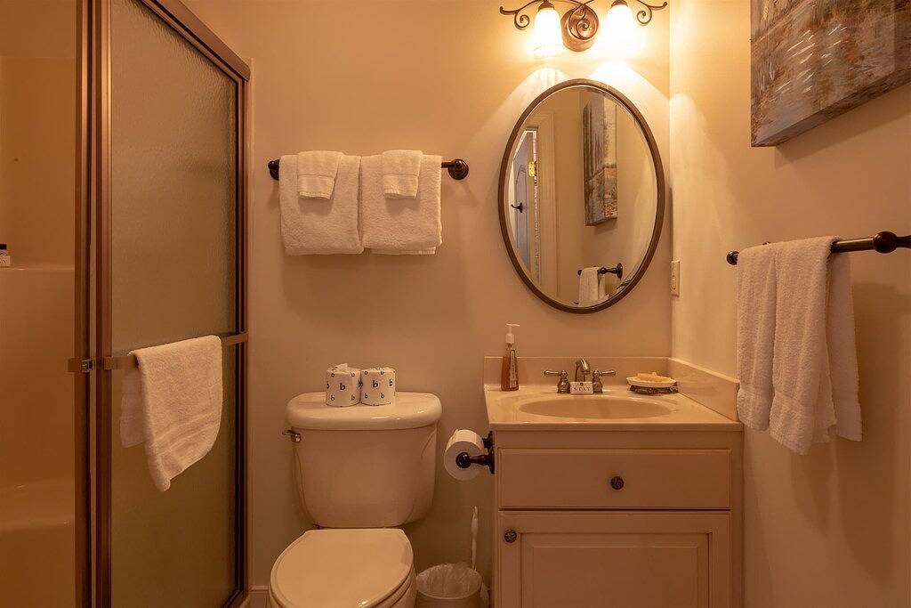 Ganze Wohnung, Ein ruhiges Ferienhaus nur eine kurze Autofahrt von Charlottesville und Uva entfernt in Albemarle County