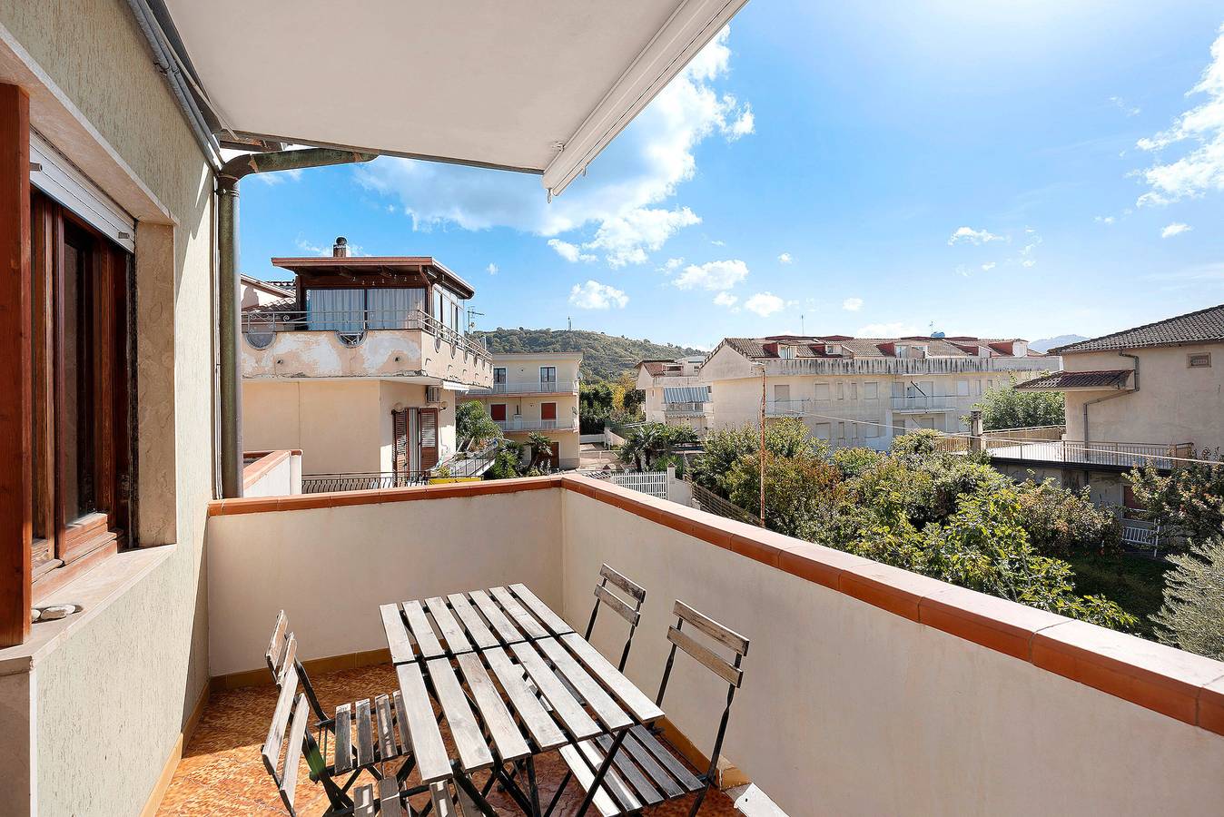 Apartamento entero, Apartamento 'Libeccio Vista Mare' con Vista al Mar, Wi-Fi y Aire Acondicionado in Agropoli, Cilento