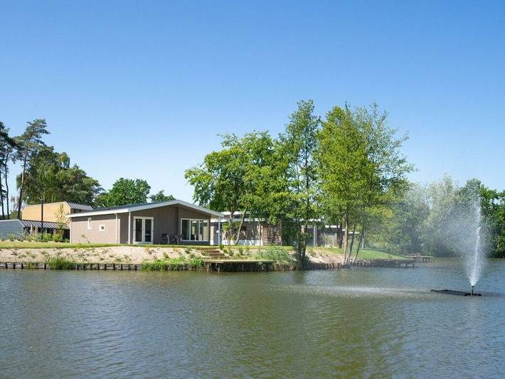 Ferienhaus für 6 Personen, mit Balkon/Terrasse und Terrasse sowie Garten