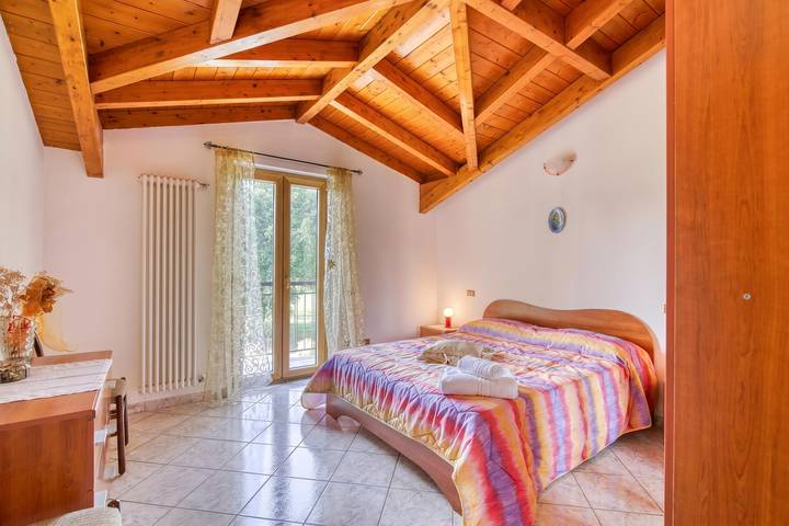 Ganze Wohnung, Casa Maddalena Private Beach, 2Br Sleeps 4 in Cadrezzate, Cadrezzate con Osmate