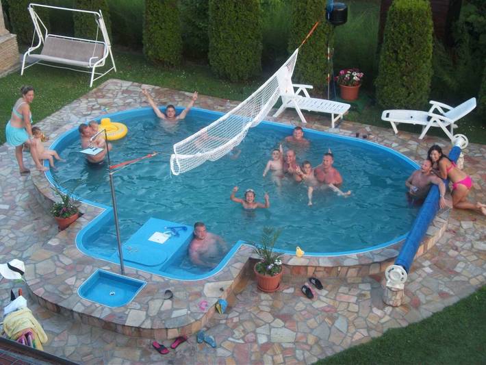 Ferienhaus mit beheizbarem Pool und Strandnähe in Balatonmariafürdö, Plattensee Südufer