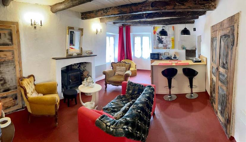 Location de vacances pour 2 personnes, avec Balcon ainsi que Terrasse et Vue à Pietra-di-Verde
