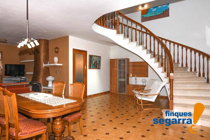 Casa rural para 15 personas, con Balcón y Terraza además de Jardín y Piscina en San Vicente de Calders - 3
