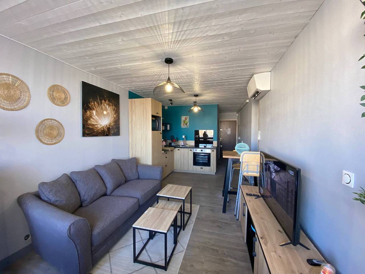 Entire apartment, 3-Room Apt with Ac for 4, Port View in Port Leucate in Port Leucate, Leucate