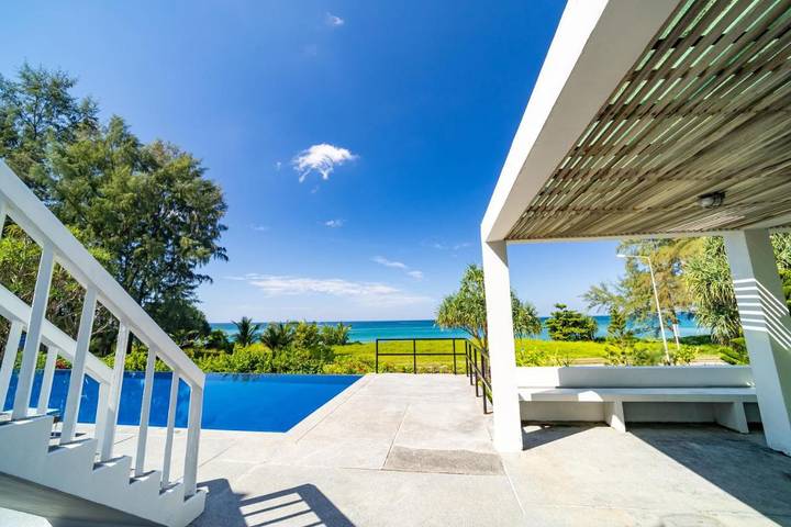 Location de vacances pour 18 personnes, avec jardin ainsi que vue et piscine, animaux acceptés dans Nai Yang Beach - 3