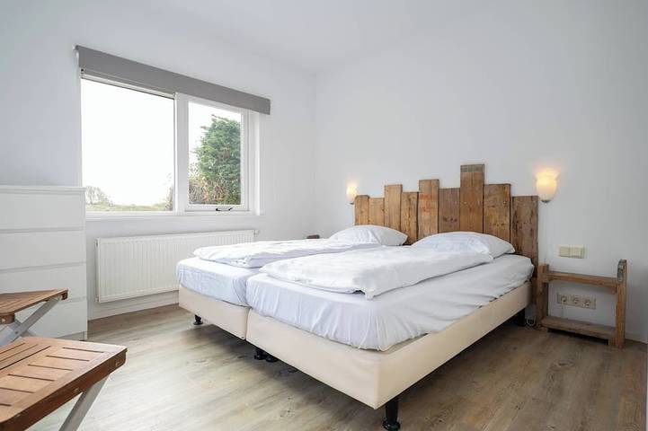 Ferienhaus für 11 Personen, mit Pool und Garten sowie Sauna auf Texel - 2