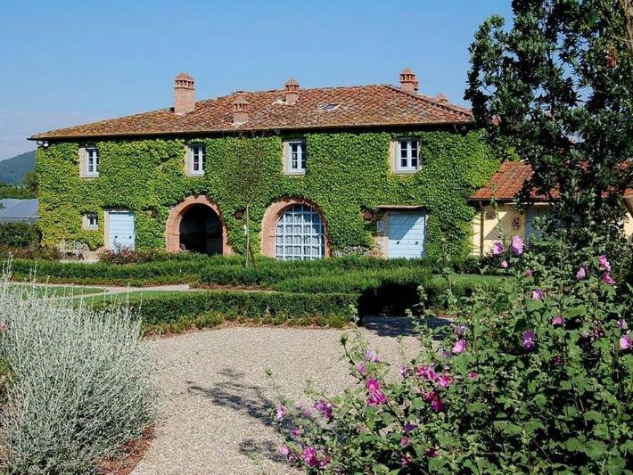 Agriturismo voor 2 personen, met zwembad en tuin, met huisdier in Arezzo