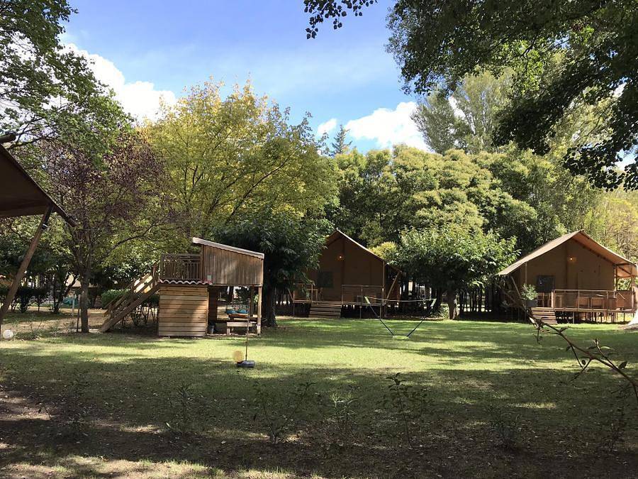 Camping Suze Luxe Nature - Chalet 2 personas - Camarote estrella - con Wc y lavabo - micrococina sin agua - sin ducha in Suze-la-Rousse, Región de Nyons