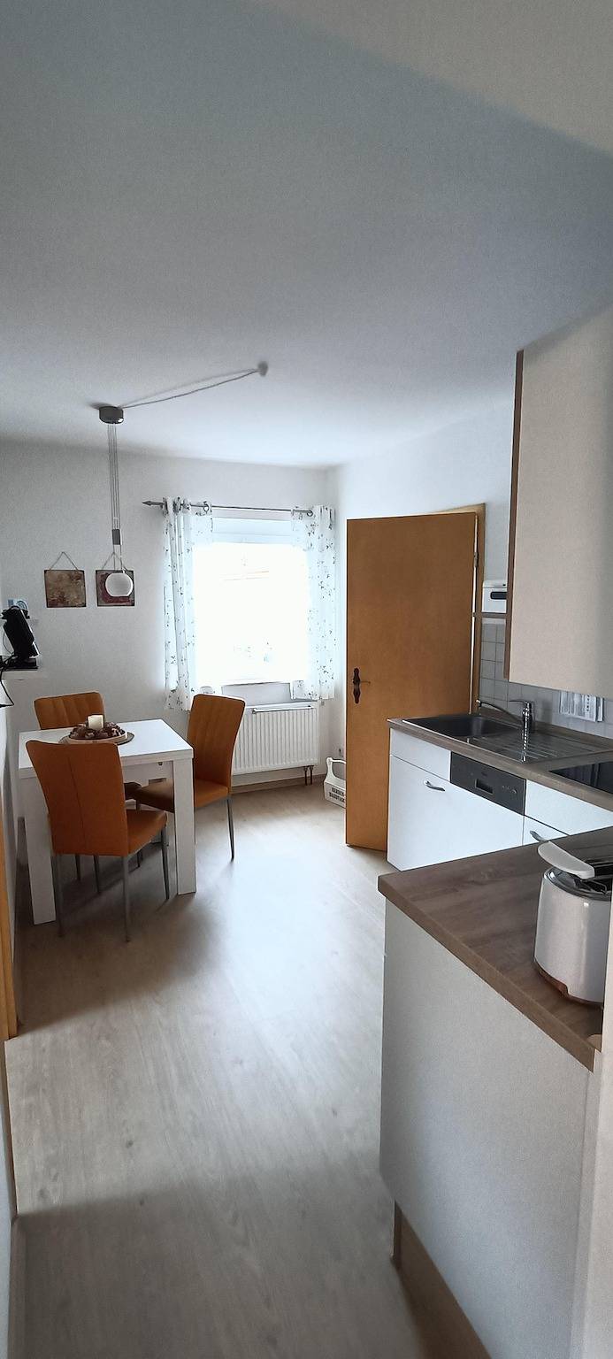 Ganze Ferienwohnung, Kleine gemütliche Ferienwohnung (33qm) in Naumburg, Saale-Unstrut