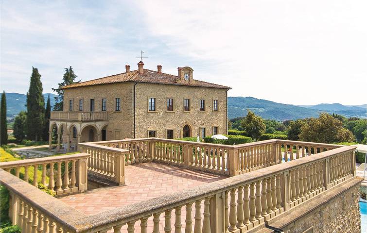 Appartamento per 8 persone a Pomarance