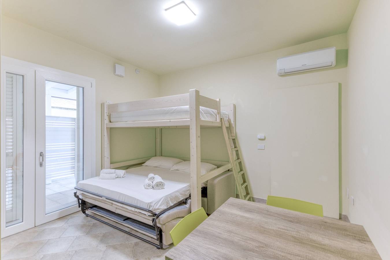 Ganze Wohnung, Apartment '3' mit Klimaanlage in Torre San Giovanni, Ugento