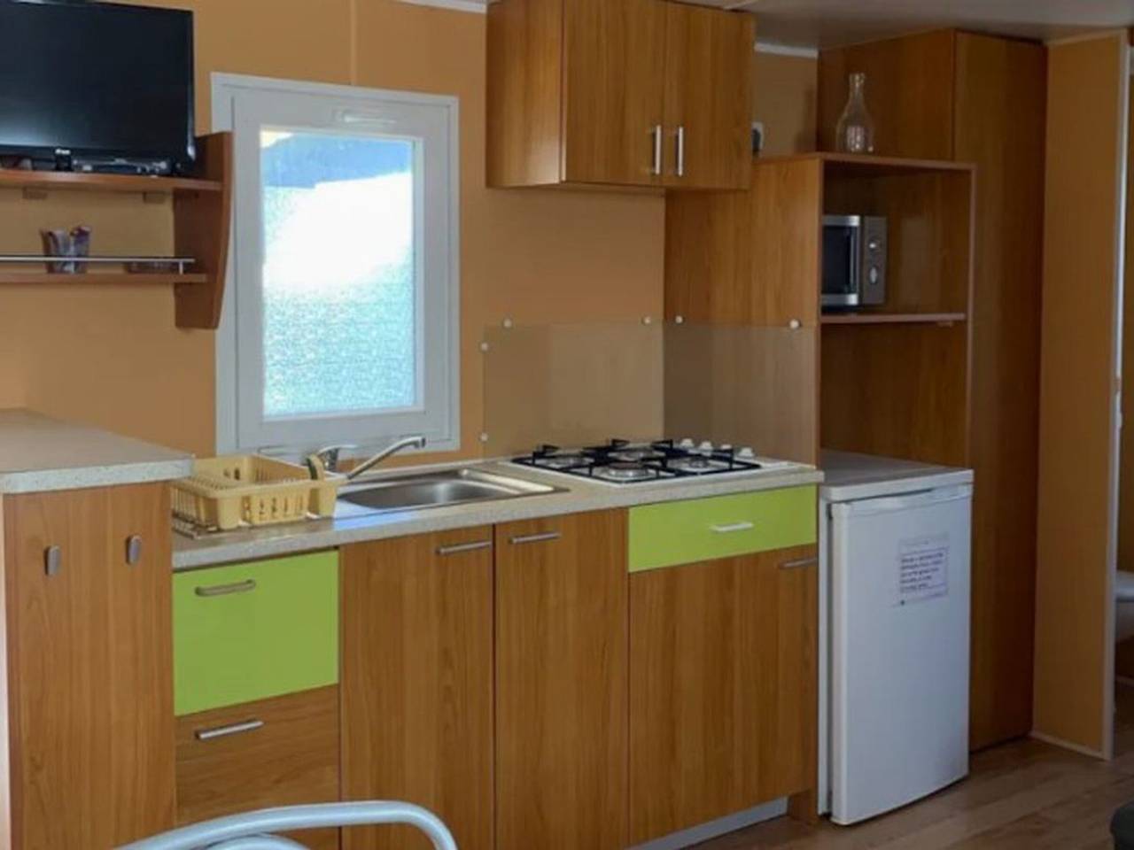 Mobil-home avec Terrasse pour 4 Personnes in Arvert, Côte de Beauté