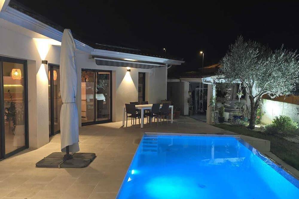 Villa with heated pool, 8 per, 4 bdrms in Roujan, Region de Béziers