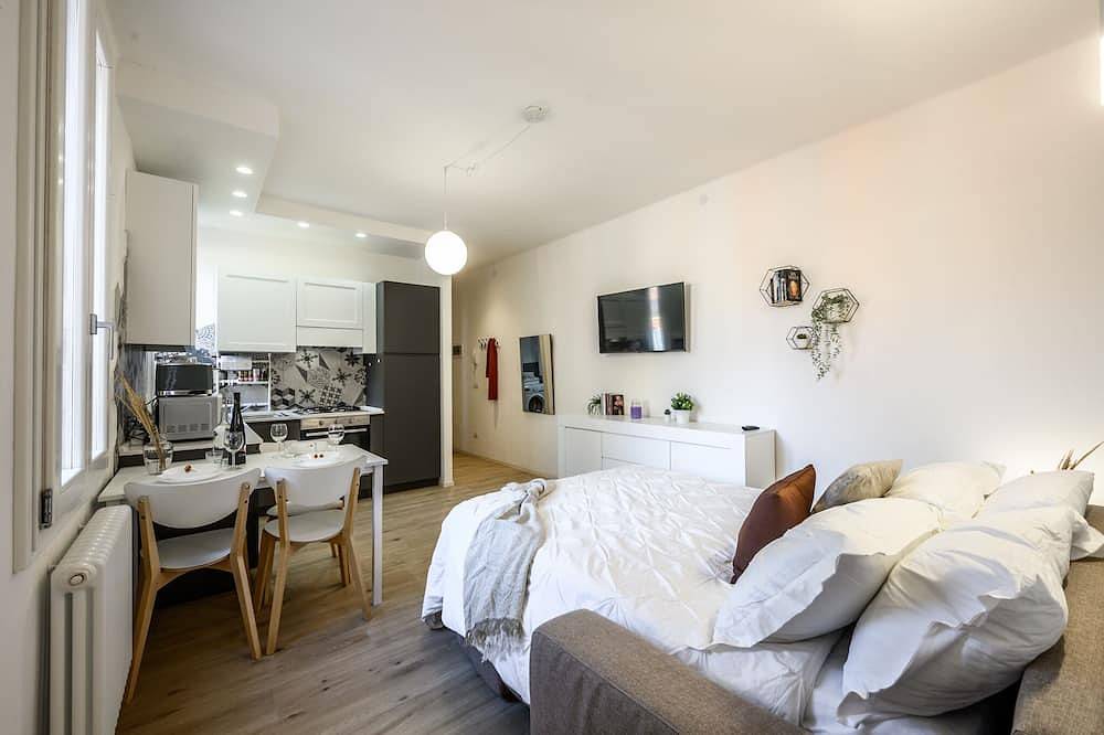 Entire apartment, La Corte Del Mulino in Modena, Modena Province