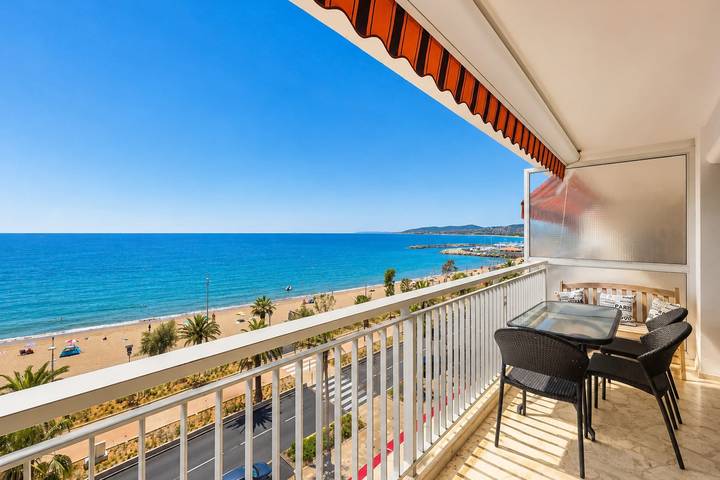 Appartamento intero, Appartamento vacanze per 4 persone con terrazza in Fréjus Plage, Frejus