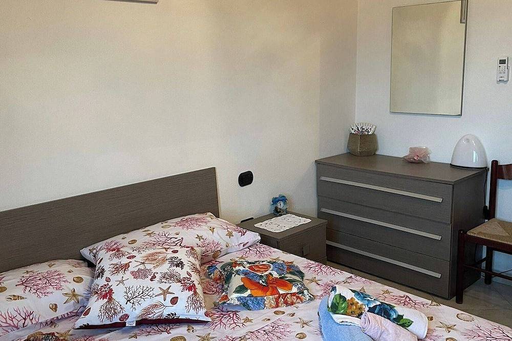 Villa Meloni/Garden with bbq & panoramic views in Erula, Sassari Provinz