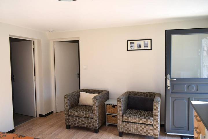 Gîte pour 2 personnes, avec vue et jardin à Aigueblanche - 3