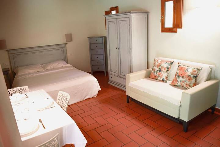 Maison de campagne pour 4 personnes, avec Jacuzzi et Terrasse ainsi que Jardin et Piscine à Scandicci - 3