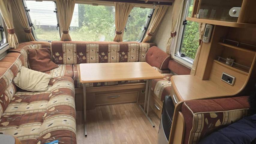 Gîte pour 3 personnes, avec piscine et jardin, animaux acceptés dans Combles