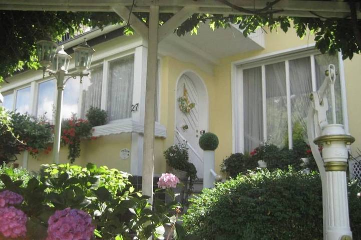 Gîte pour 4 personnes, avec jardin dans Selters