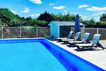 Gîte pour 6 personnes, avec jardin à Saint-Simon-de-Bordes