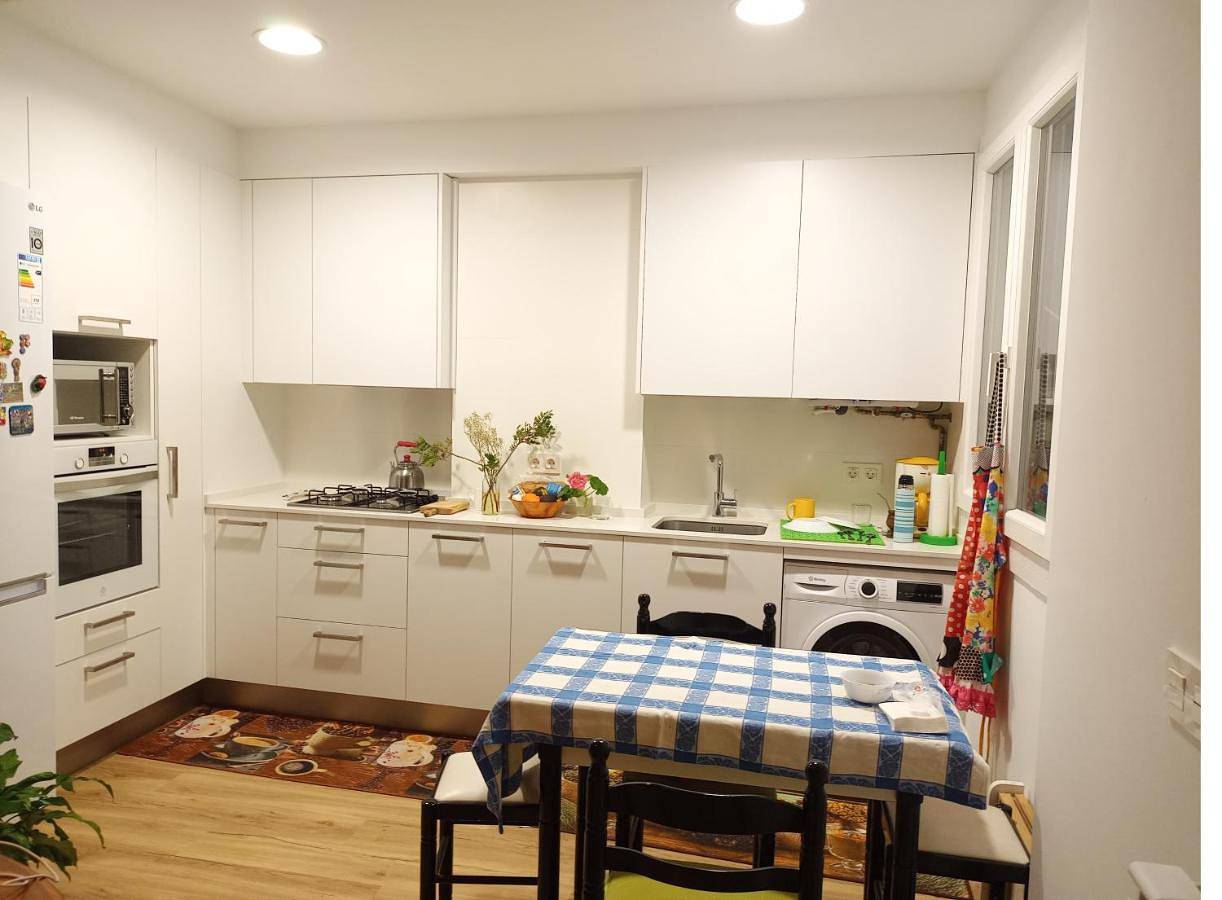 Apartamento vacacional entero, Double Room in Vitoria-Gasteiz, Cordillera Cantábrica