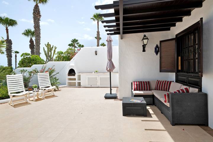Ganze Wohnung, Ferienwohnung 'Puerto Chico B' mit Meerblick, Gemeinschaftspool und WLAN in Playa Blanca, Yaiza
