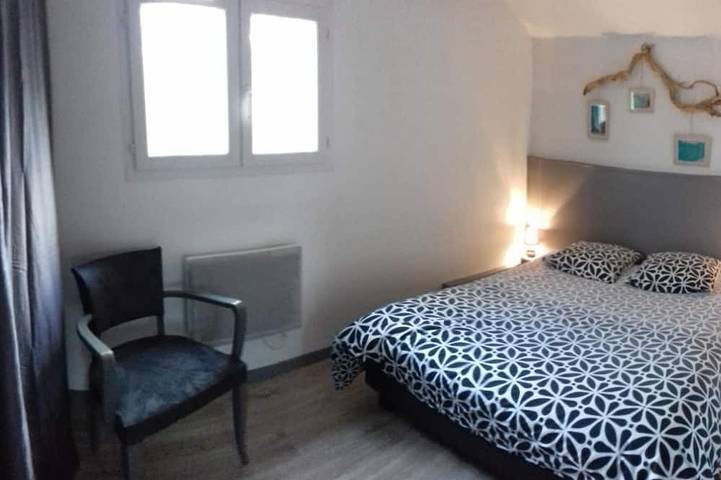 Location de vacances pour 4 personnes, avec terrasse et jardin à Saint-Alban-Auriolles - 2