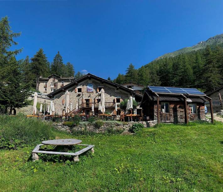 Hôtel pour 3 personnes, avec Terrasse et Jardin ainsi que Sauna et Vue sur le lac à Ceresole Reale - 2