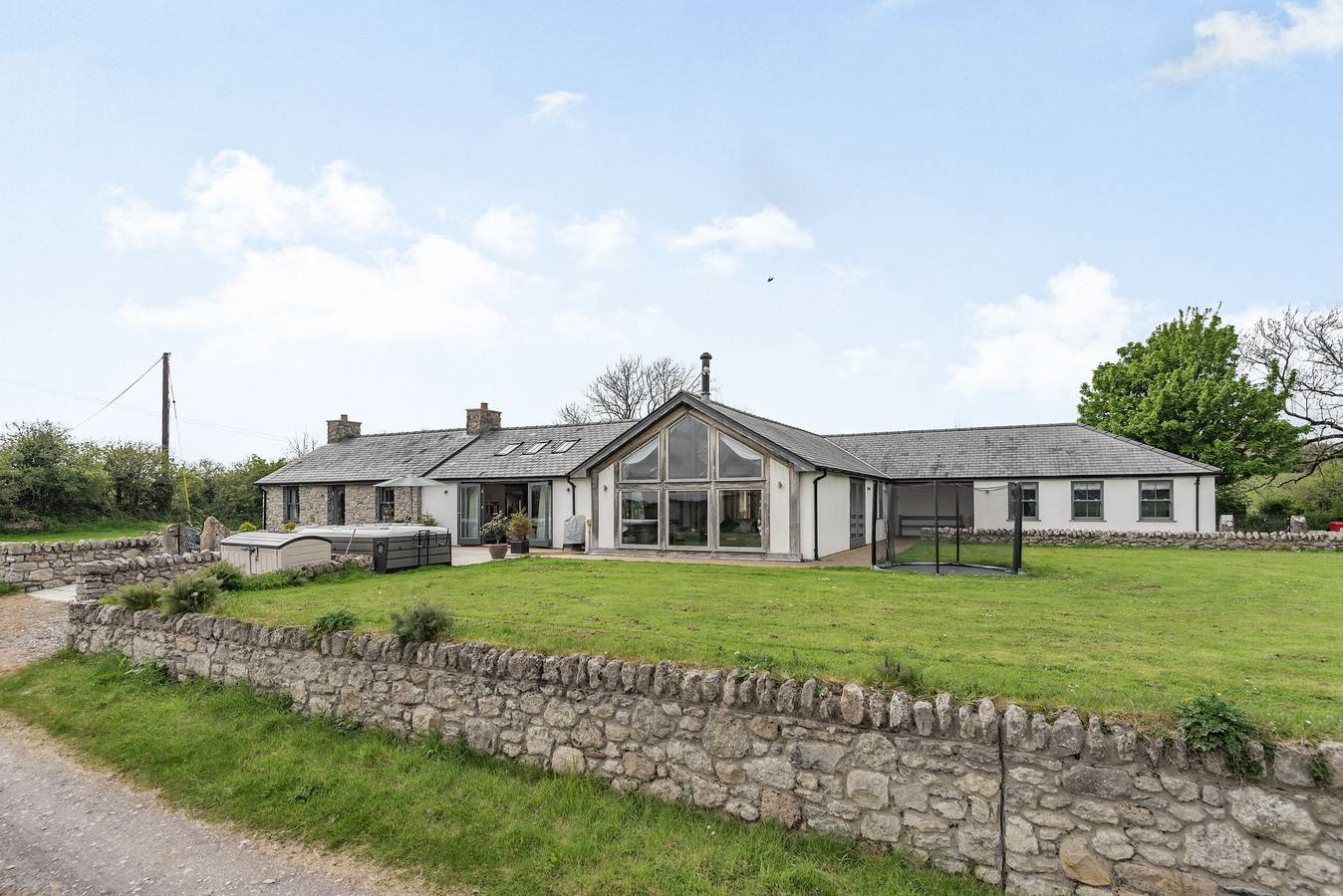 Cottage for 16 People in Isle of Anglesey, Wales