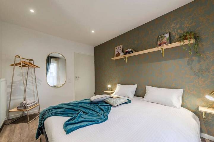 Disney 15min ! 2 terrasses, 2 pkg, 2 salles de bain in Bussy-Saint-Georges, Seine-et-Marne