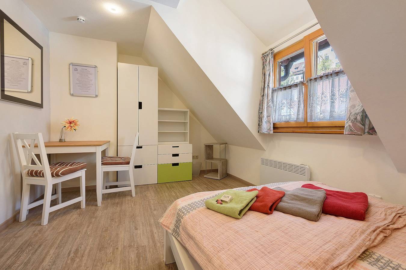 Zimmer 'Doppelzimmer Liechtenstein' mit Wlan in Meersburg, Region Bodensee-Oberschwaben