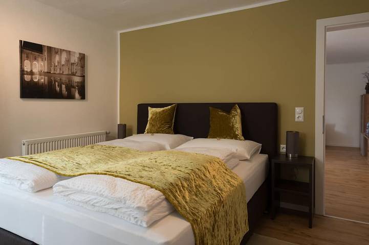 Ganze Wohnung, Urlaub in der stilvollen Villa Leopoldskron in Salzburg, DMO Demo Region_1