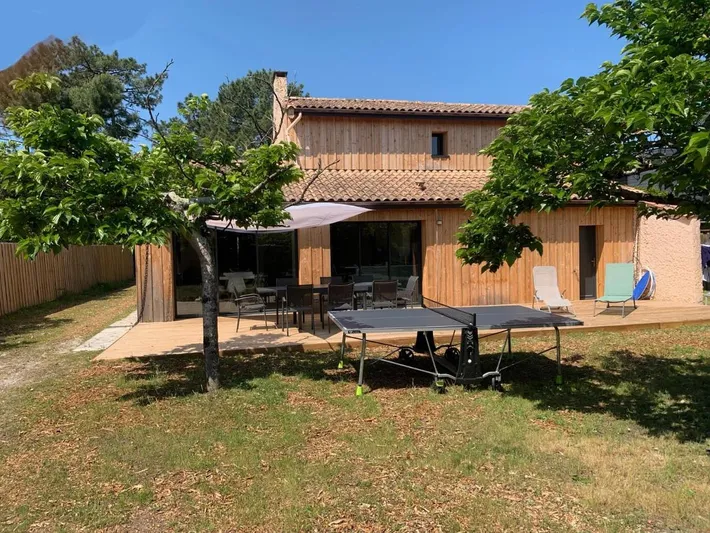 Chalet para 9 personas, con jardín, Se admiten mascotas - 1