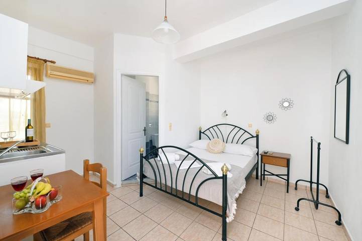 Maison d’hôte pour 2 personnes, avec vue et balcon dans Syros - 4