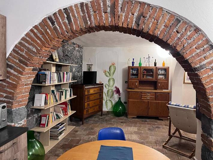 Location de vacances pour 3 personnes, avec vue ainsi que vue sur le lac et jardin, animaux acceptés à Randazzo - 4