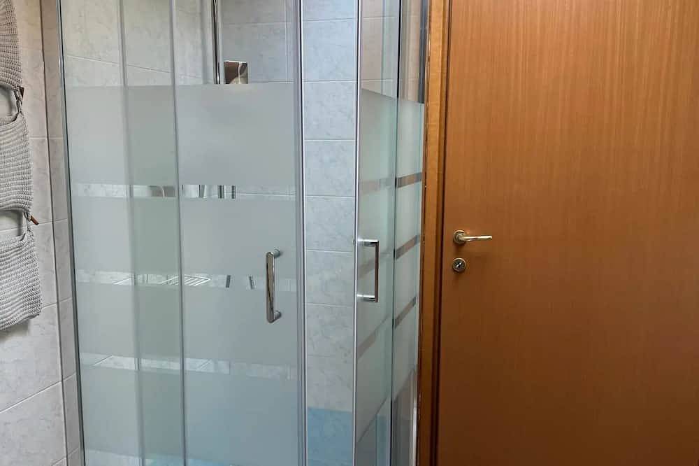 Entire apartment, Delightful and romantic attic room in Bologna just a stone's throw from the Unipol Arena in Casalecchio di Reno, Bologna Province