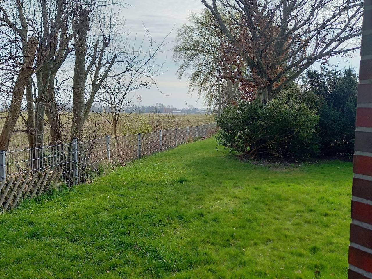 Deichhuus - ruhig am Feldrand in Sackgassenlage in Tossens, Butjadingen