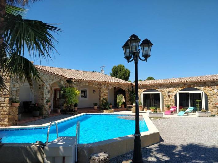 Location de vacances pour 3 personnes, avec vue ainsi que jardin et piscine à Saint-André-de-Roquelongue - 2