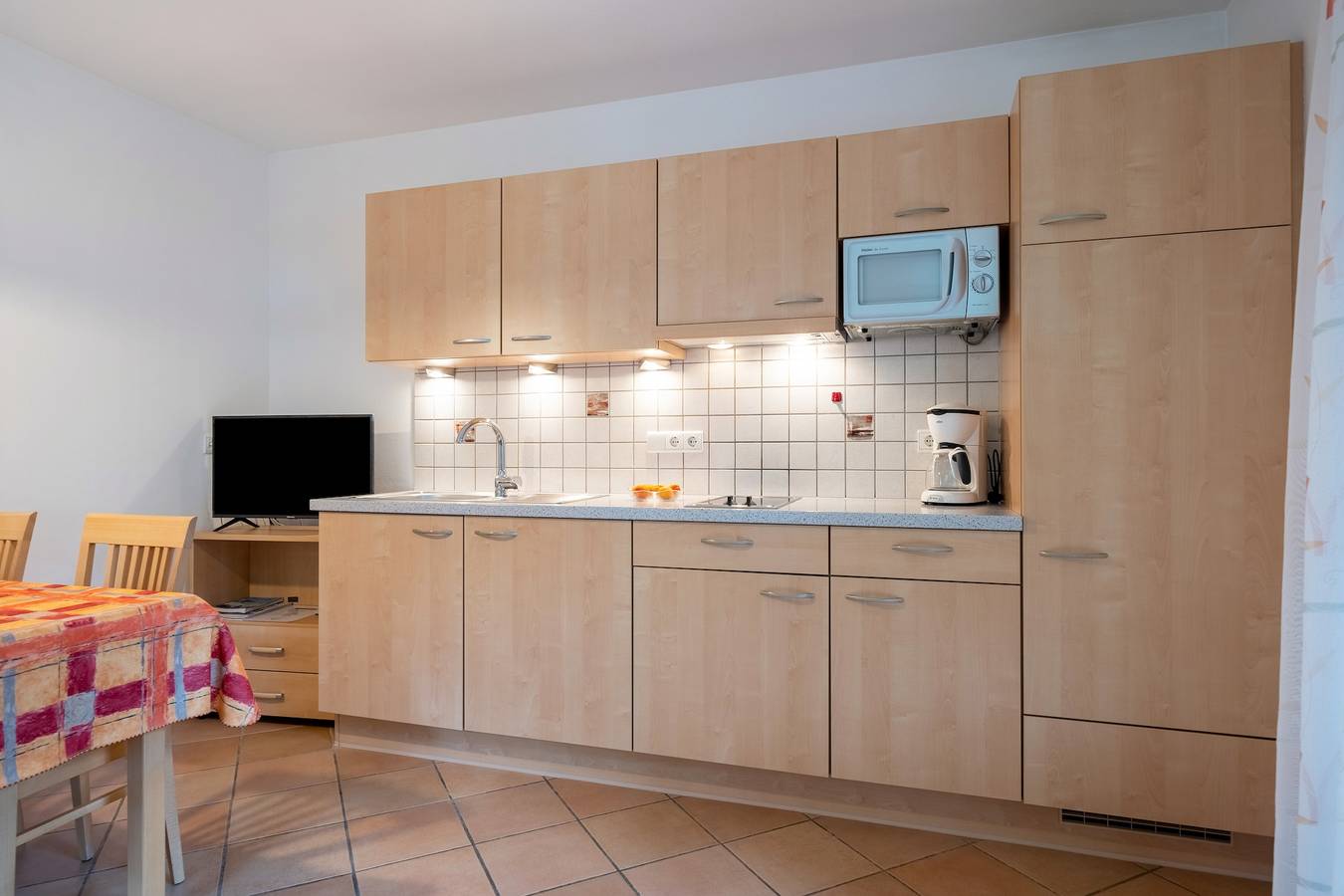Ganze Wohnung, Ferienwohnung 'Stettnerhof Ifinger' mit Bergblick, Terrasse und Wlan in Völlan, Lana