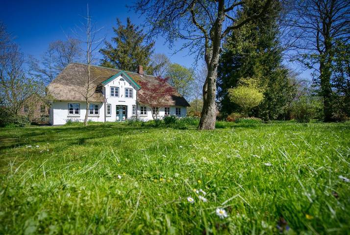 Ferienhaus für 8 Personen, mit Terrasse und Garten
