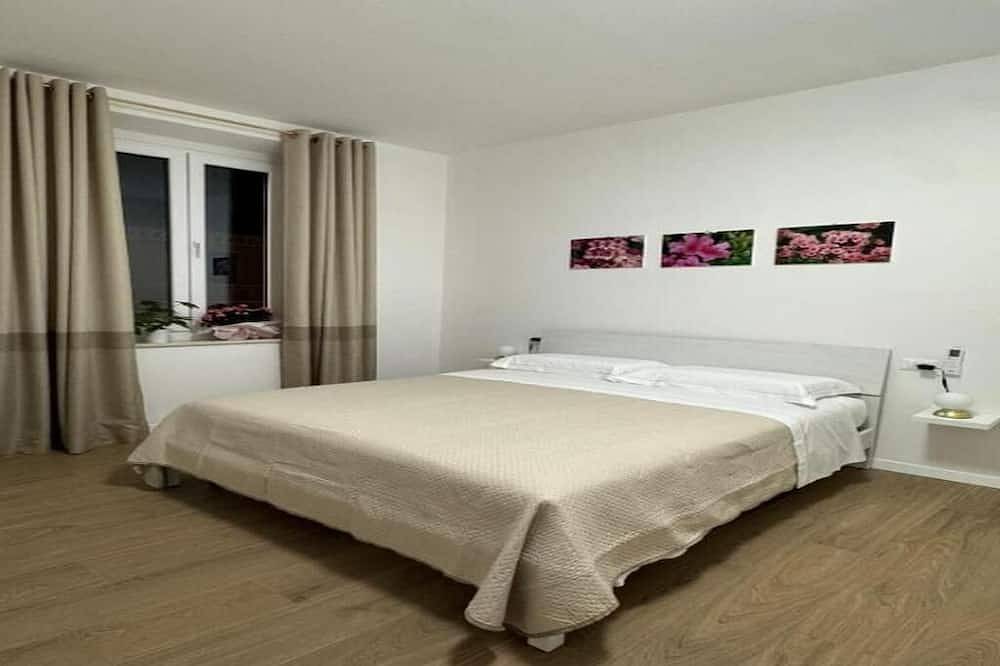 Linda room rentals in Ancona, Riviera del Conero
